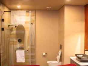 MGB Hotel at 2ten - Baño