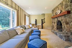 7-Acre Coastal Michigan Home m / boblebad og sauna! - Interiør