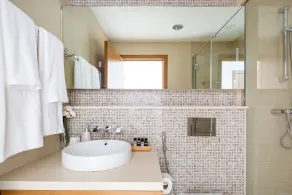 State Of The Art 2BR Apartment in Downtown Dubai - Bathroom