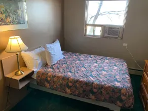 Vivian Motor Hotel - Room