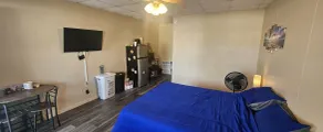 Sebastian Gardens Inn & Suites - Zimmer