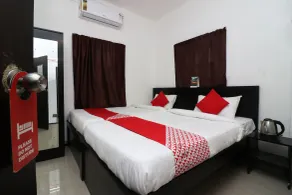 Hotel O Jalan Lake View Near Mani Square - Room