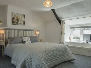 Little Week Cottage - Room