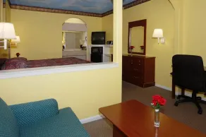 Scottish Inn & Suites IAH West - Værelse