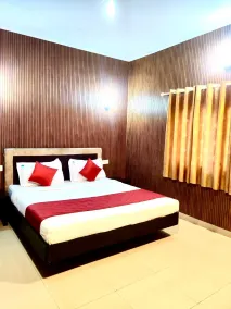 Ayur Mount Pool Resort - Room