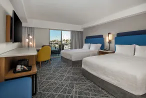 Hampton Inn Channel Islands Harbor/Oxnard - Zimmer
