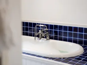Victoria Lodge - Bathroom