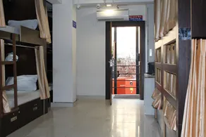PARADISE AC DORMITORY - Room