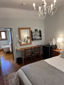 The Globe House - Room