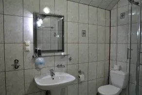 Nobilton Hotel - Bathroom