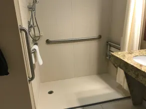 Best Western Plus Crawfordsville Hotel - Salle de bain