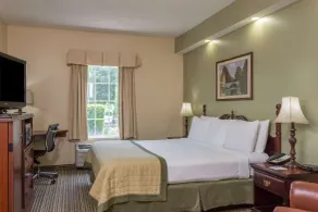 Baymont by Wyndham Lakeland - Chambre