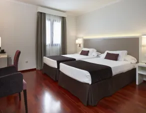 Hotel Maestranza - Chambre