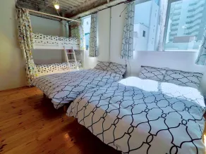 Osaka guesthouse RELASTAY - Quarto
