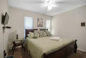 Tampa Bay Pool Home with Heated Pool - Rum