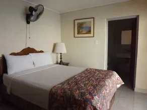 Ocean Breeze Hotel - Chambre