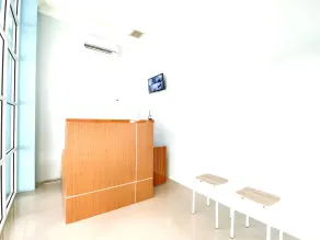 Hotel O Guesthouse Pagi Sore Syariah - Rezeption