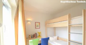 Kapitänshaus Tordalk mit 3 Schlafzimmern - Room