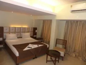 Hotel Aishwarya Residency - Chambre