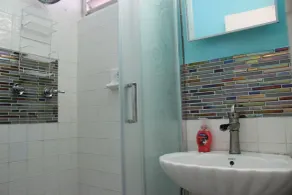 SeaCastles Beach Apartments - Baño