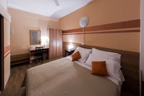 Quari Hotel Restaurant & Pizza - Habitación