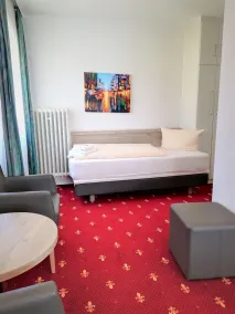 Hotel Central Hauptbahnhof - Chambre