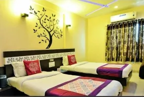 hotel skylawn surat - Room