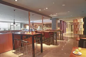 Dazzler by Wyndham Montevideo - Restaurant