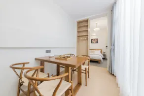 Stargazing Platform Inn - Heart of Old Canton - Habitación