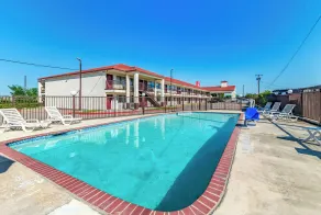 Red Roof Inn Dallas - Mesquite Fair Park NE - Pool