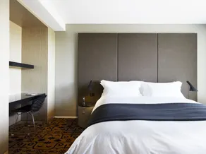 Burbury Hotel & Apartments - Room