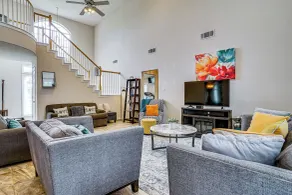 Quiet Countryside Home, 5 Mi to Lake Arlington! - Interior