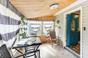 Family-friendly Home w/ Furnish Patio in Crystal! - Intérieur