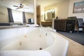 The Stone Castle Hotel & Conference Center - Chambre