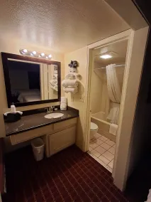 Xpress Inn & Suites - Badezimmer