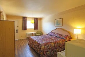 Hotel O Relax Inn Lewisburg near I-64 - Room