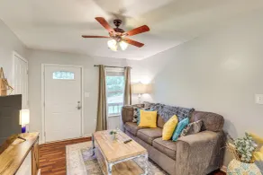 3 Mi to Cherokee Reservoir: Blue Haven Bungalow - Interior