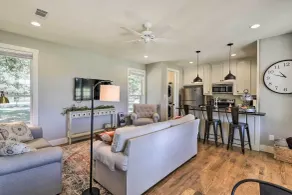12 Mi to Tcu: Fort Worth Cottage w/ Farmland Views - Interiør