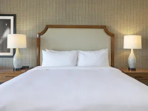 Redondo Beach Hotel, Tapestry Collection by Hilton - Zimmer