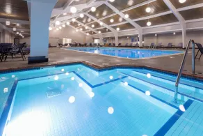 Holiday Inn Marquette by IHG - Piscina