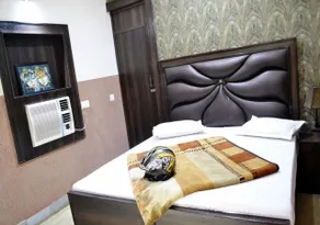 Lucky Restaurant & Guest House Near Taj Mahal - Chambre