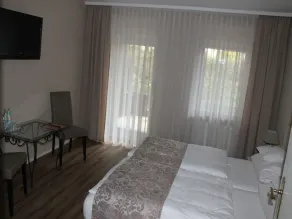 Hotel garni Bellevue - Room
