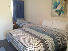 Bogong Moth Motel - Habitación