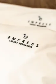 Empress Luxury Residences - Værelse