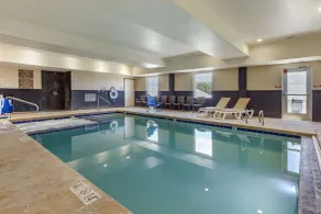 Comfort Inn & Suites Edgewood - Piscine