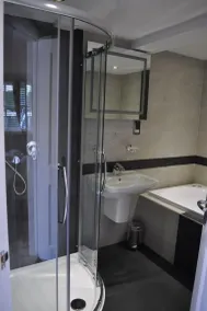 The Westbourne - Baño