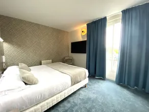 Brit Hotel Piscine & Spa - Fougères - Room