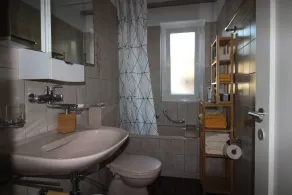 Casa Schilling - 2,5 habitaciones con balcón cerca del hospital, la universidad - Baño