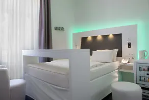 Grand Hotel Downtown - Frankfurt Central Station - Boutique Design Hotel - Room