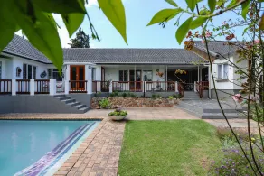 Arbour1 Guesthouse - Pool